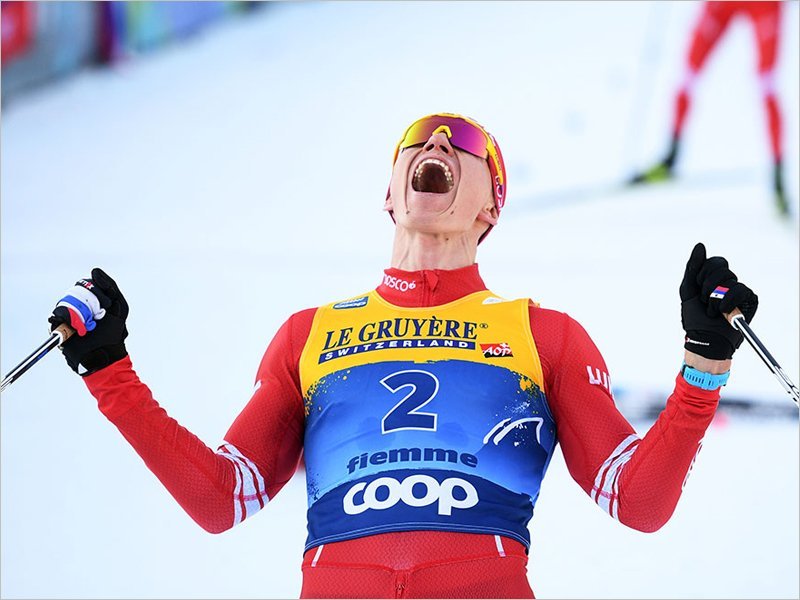 Александр Большунов впервые в российской истории выиграл общий зачёт лыжного Кубка мира