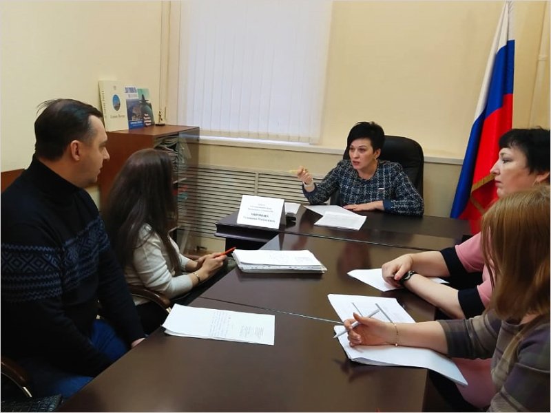 Валентина Миронова провела в Брянске тематический приём по мерам поддержки семей с детьми