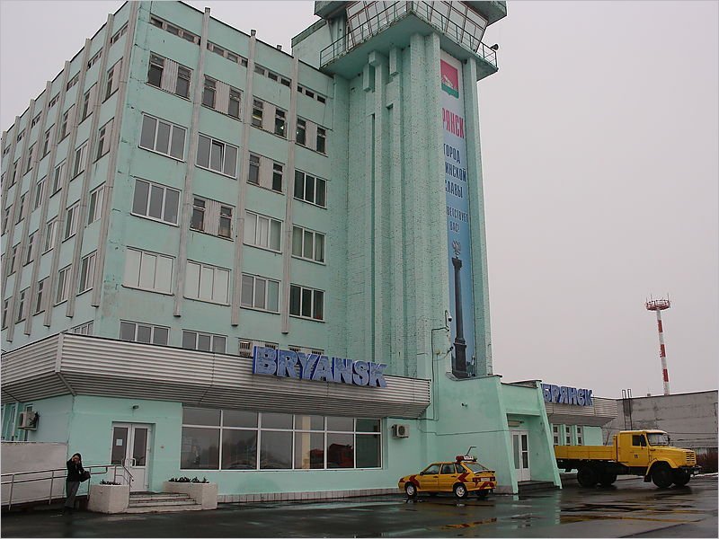 Сильный ветер не повлиял на работу аэропорта «Брянск»