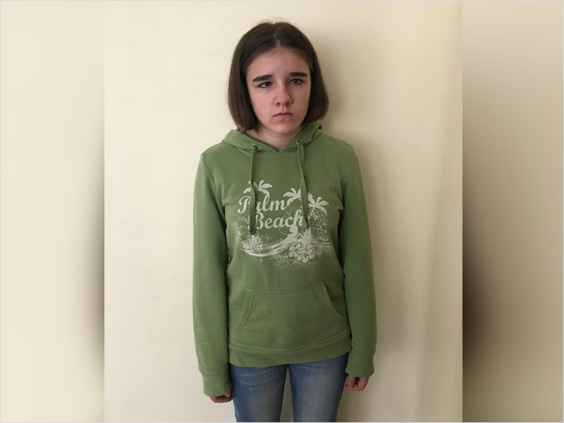 В Брянске ищут семью для 13-летней Галины