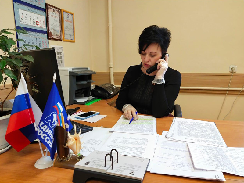 Депутат Госдумы пообещала учителям, что их зарплата после дистанционного обучения не упадёт