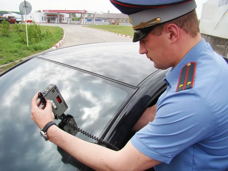 Госавтоинспекция в Брянске будет три дня ловить тонированных водителей
