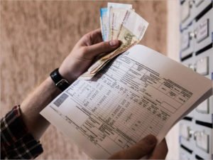 В Брянской области за год с граждан и юрлиц  взыскано 885 млн. рублей долгов за тепло и электроэнергию