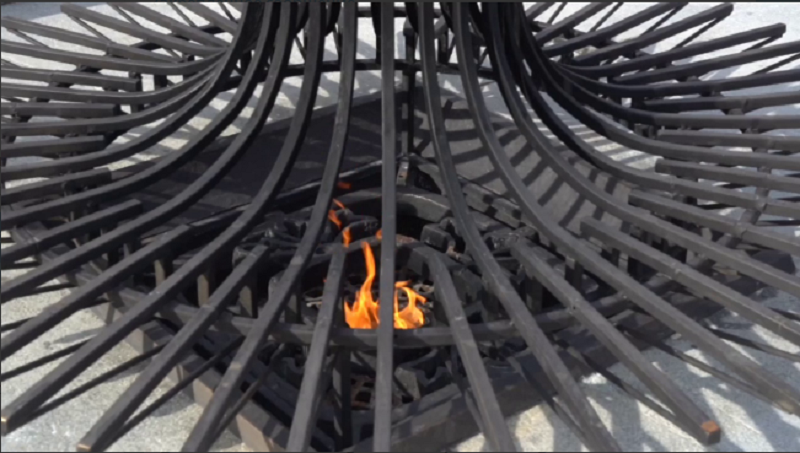 На площади Партизан в Брянске вновь зажжён Вечный огонь. Для праздника