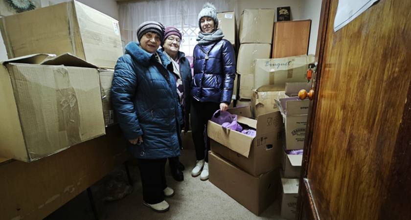 Декада инвалидов: Бежицкий стальзавод закупил продуктовые наборы для бежицких инвалидов