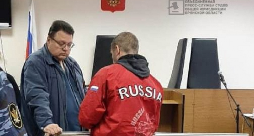 Оскорбления смываются битой: дятьковский суд отправил в колонию мужа, избившего обидчика жены