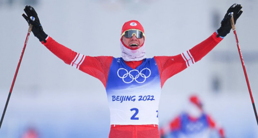 Александр Большунов стал трёхкратным олимпийским чемпионом