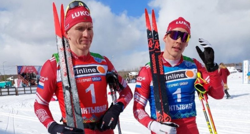 Александр Большунов завоевал уже три золотых медали чемпионата России-2022