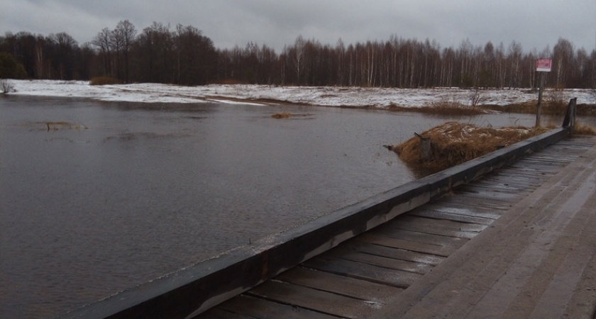 В верховьях Десны произошёл резкий подъём воды. Деревня Барановка отрезана от «большой земли»