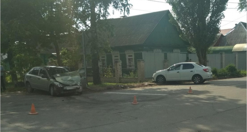 В Брянске женщина получила перелом позвоночника в ДТП
