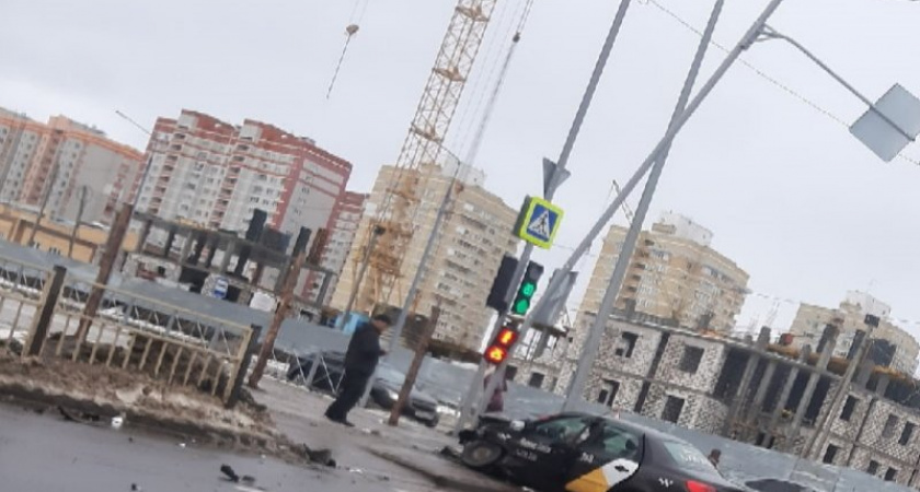 Иномарки в Советском районе столкнулись, не поделив дорогу
