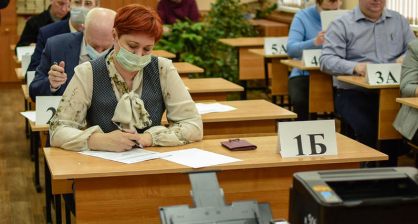 Брянские родители выпускников попробовали написать ЕГЭ по математике