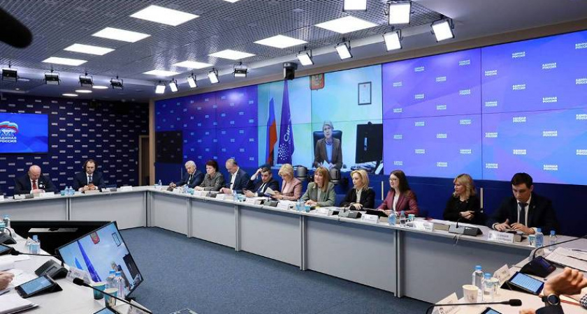 «Единая Россия» предложила тиражировать лучшие региональные практики в сфере соцподдержки молодых семей