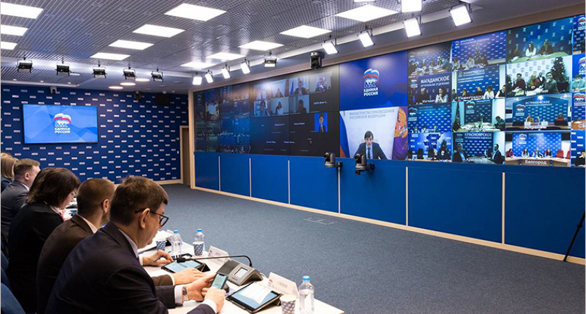 «ЕР» и Минпросвещения сформировали в регионах штабы по контролю за капремонтом школ