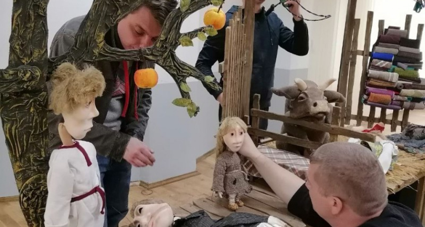 В «Ночь музеев» в Брянске открывается выставка сценографии кукольного спектакля «Крошечка-Хаврошечка»