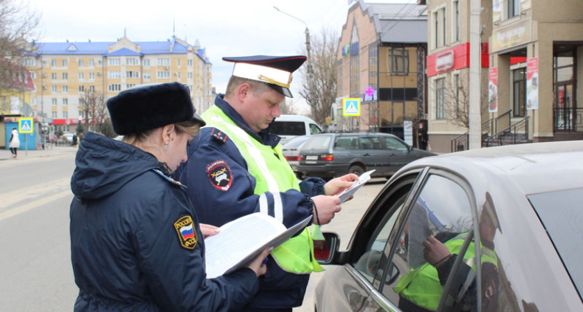 В Брянской области за два дня отловили 38 злостных должников по автоштрафам. И арестовали их машины
