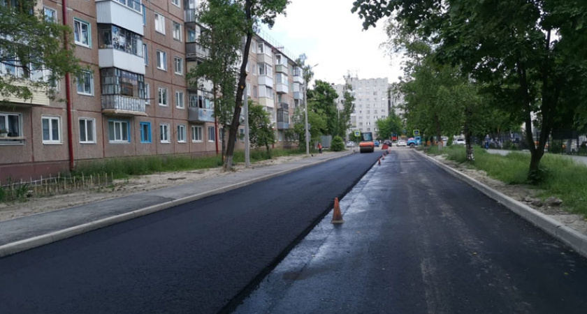 Где-то асфальт, где-то ливнёвка — в Бежице продолжается капремонт переулка Гончарова