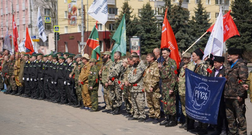 В Брянске на площади Партизан открыта «Вахта Памяти-2022»
