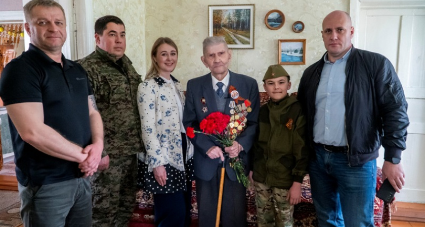 Любимая традиция: «Мираторг» побывал в гостях у ветеранов