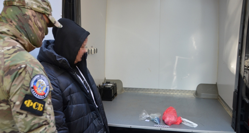 Брянский суд отправил наркозакладчицу в колонию почти на 9 лет
