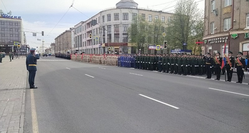 В Брянске прошла генеральная репетиция парада в честь Дня Победы