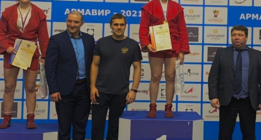 Брянская самбистка привезла серебро из Армавира и поедет на первенство Европы