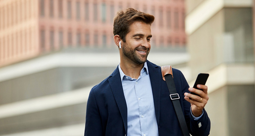 Компания Tele2 дарит B2B-клиентам 10 000 SMS
