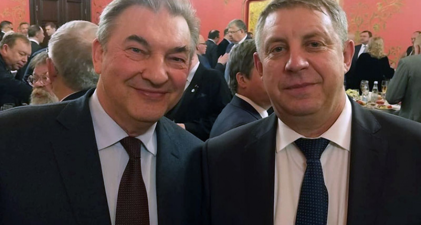Александр Богомаз пообещал пригласить Владислава Третьяка на открытие ледового дворца в Дятьково