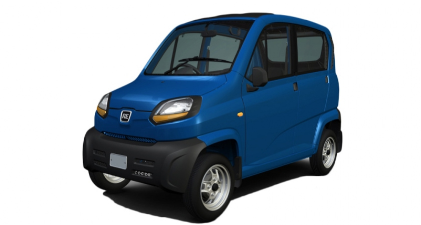 На брянских улицах замечен самый дешёвый автомобиль в мире Bajaj Qute