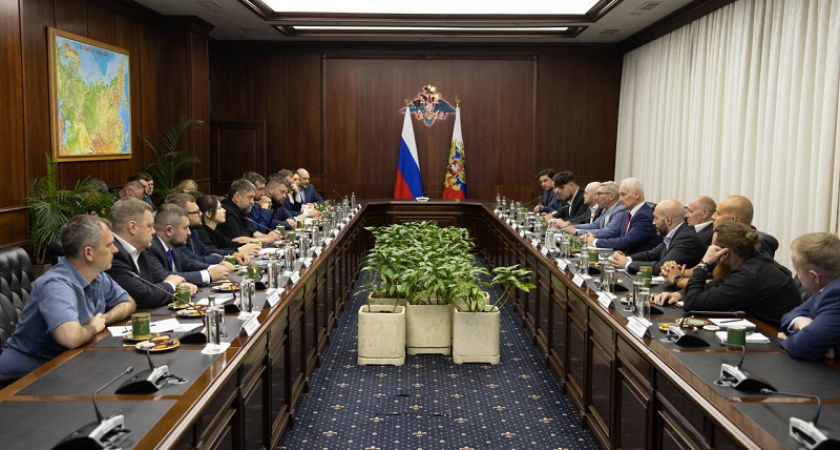 Министерство обороны России сообщило, что по итогам встречи с военкорами будет дан «ряд поручений»