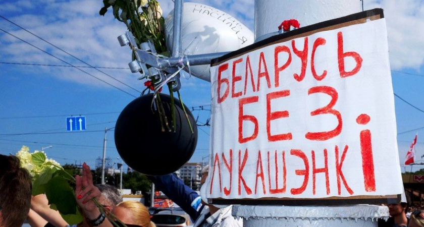 Теряя улицу, лидеры Беломайдана готовятся перейти последнюю черту