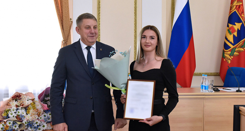 Брянский губернатор остался по итогам сентября с рекордным МедиаИндексом