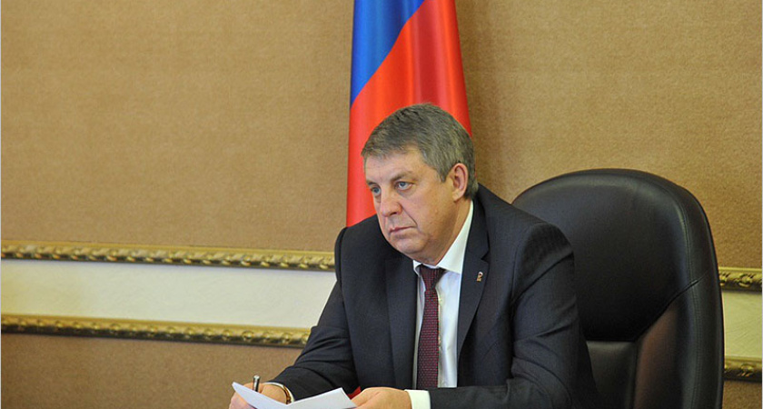 Александр Богомаз направит месячную зарплату на помощь гражданам и медикам
