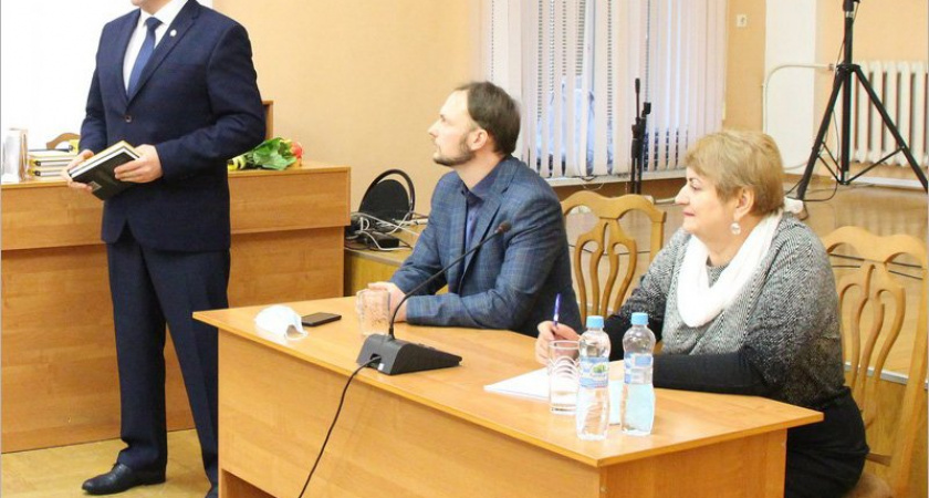 В Брянске презентована книга о «поэте среди рокеров, рокере среди поэтов»