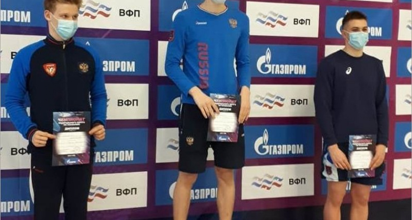 Брянский пловец Илья Бородин стал чемпионом ЦФО