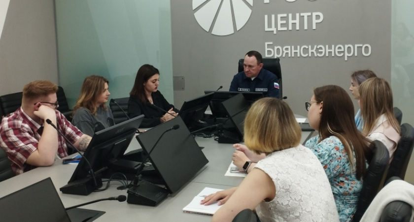 Руководитель филиала «Брянскэнерго» встретился с Советом молодёжи