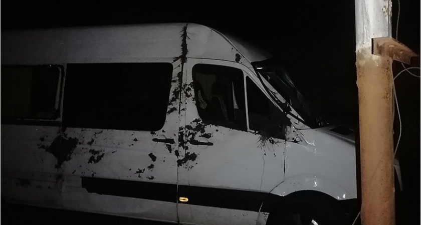 В Брянской области перевернулся украинский микроавтобус. Жертв нет