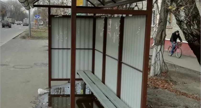 Брянский градоначальник объявил о замене «навесов для мусорных баков» на более новые навесы