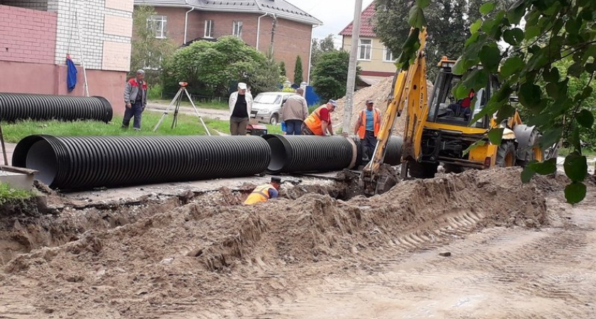 В Брянске строят ливневую канализацию по переулку Металлистов