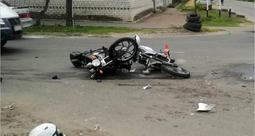 На перекрёстке в Трубчевске на мотоциклах не разъехались молодость и опыт