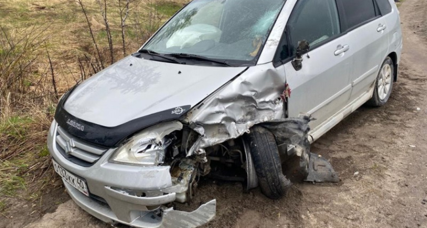 На брянской местной автодороге мотоциклист протаранил легковушку и угодил в реанимацию