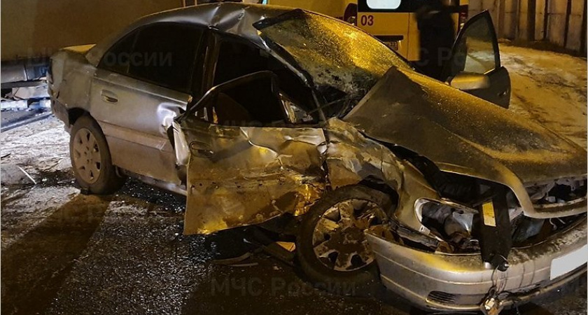 В Брянске Opel врезался в грузовую «ГАЗель». Есть, как минимум, один пострадавший