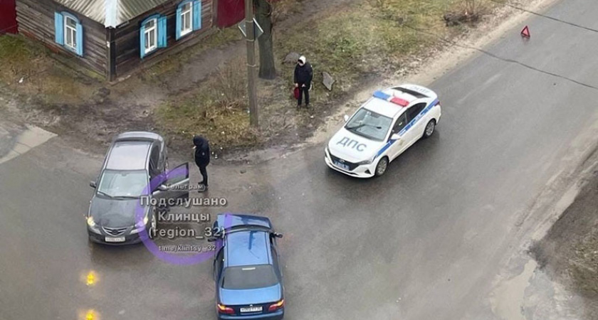 Женщина-водитель получила травму головы в аварии в Клинцах