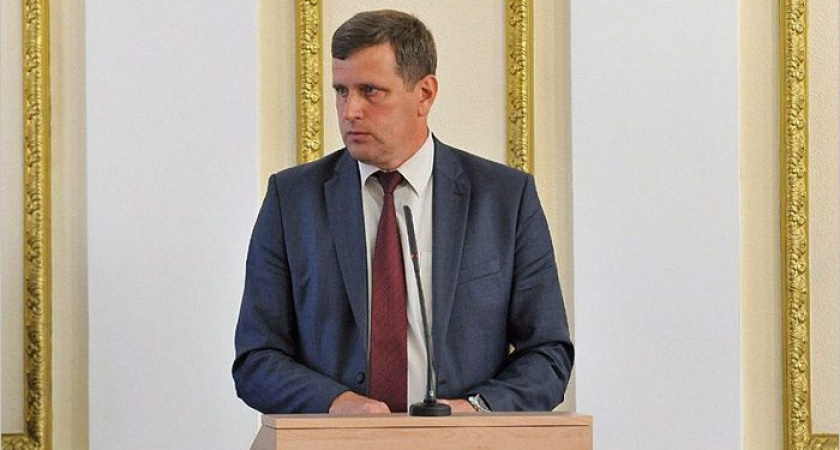 «Сырное дело» Андрея Давиденко: экс-глава Жуковского района предстанет перед судом