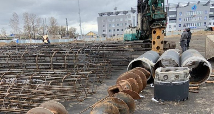 В Брянске началось трёхлетнее строительство футбольного манежа