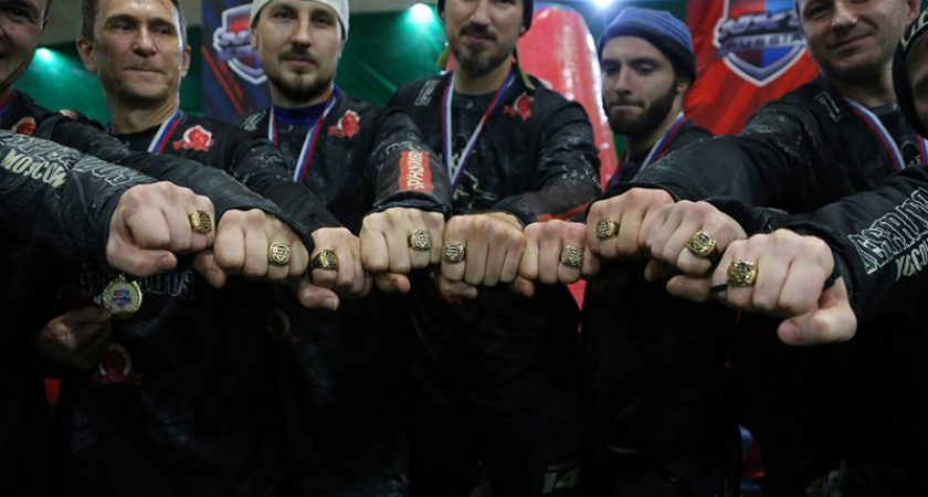 Гранд-финал первого сезона мировой лиги NXL в России выиграла команда с логотипом «Брянскпиво»