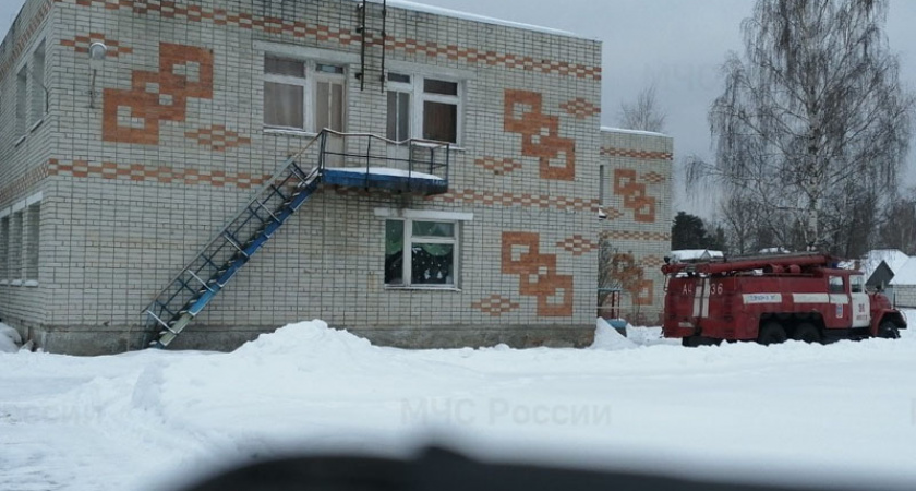 В поселке Ивот из-за локального пожара эвакуировали детсад