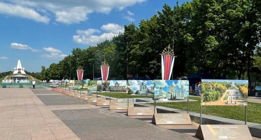На Кургане Бессмертия открылась фотовыставка «Путешествие по Брянскому краю»