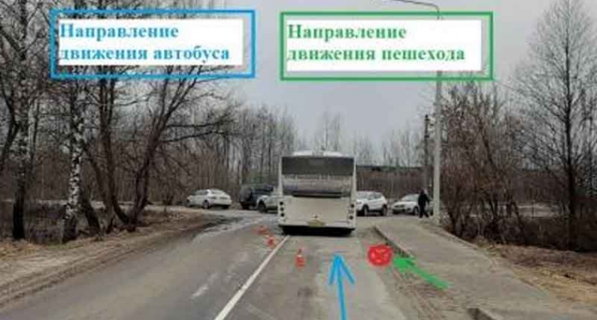 В Брянске 15-летняя девушка в наушниках оступилась с тротуара под автобус