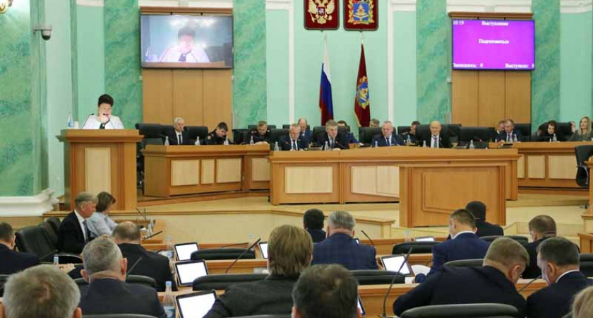 Брянская облдума приняла дефицитный «социально-инфраструктурный» бюджет-2025